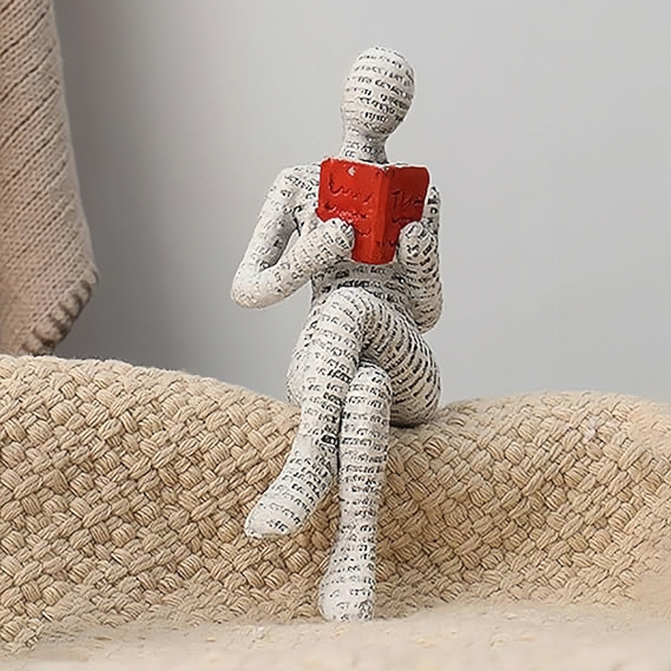 1Pc, Reading Paper Pulp Woman  – Office Furniture Brand Bewertung und Preis